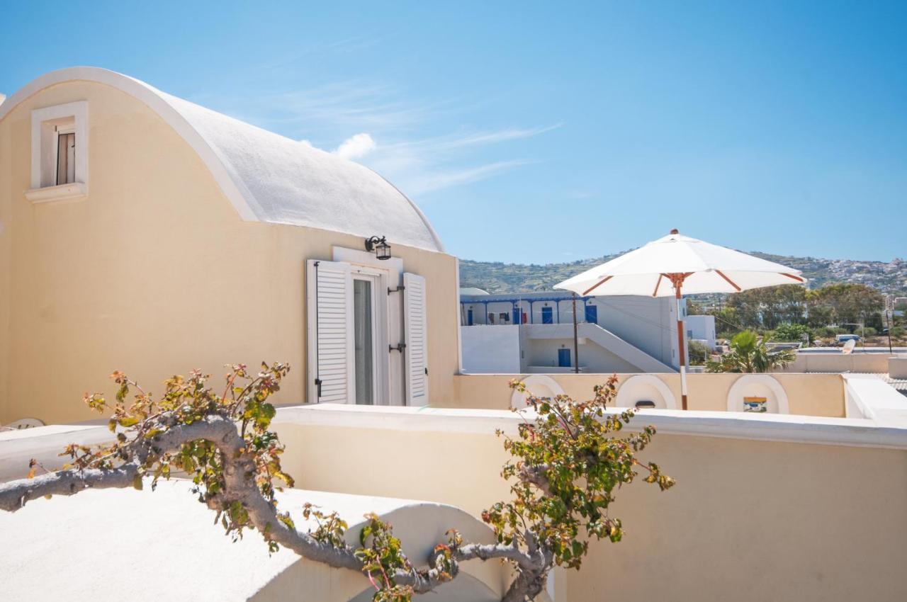Veldi Art - Kamari Beach Apartment Fira  Exterior foto